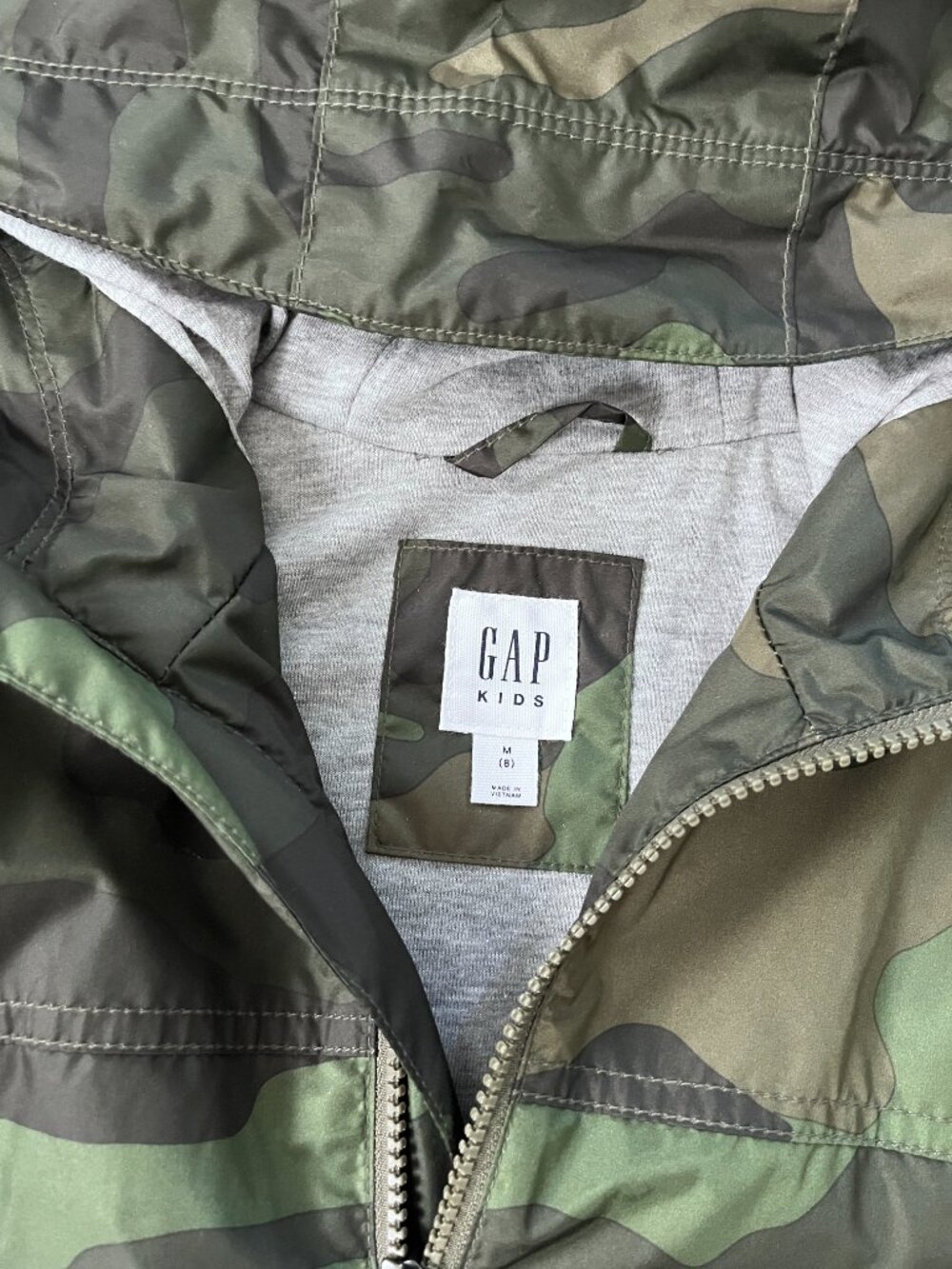 NWT Kids GAP Camo Windbreaker Jacket (Green) M / 8 - Picture 6 of 13
